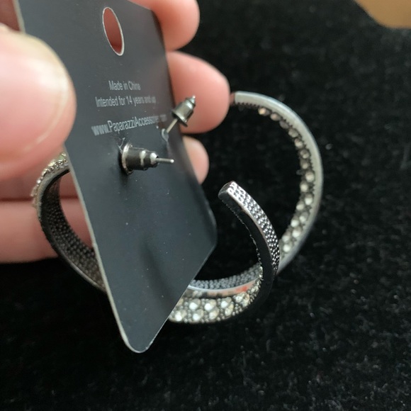 Silver hoop earrings - Picture 2 of 2